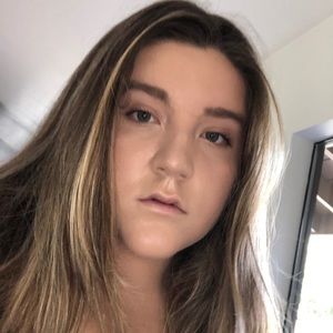 Meet your Posher, Lorena